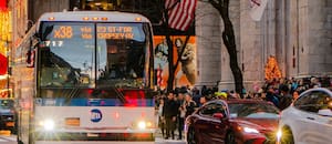 La MTA lanza un plan “anti evasión”en autobuses de Nueva York y pedirá estas credenciales