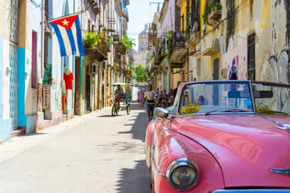 La medida podría afectar a los cubanos que no tengan el pasaporte vigente