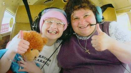 La menor estaba completamente bajo el cuidado de su madre, ya que su papá ya no vivía con ellas