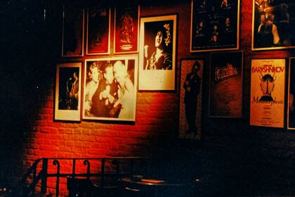 La mesa de Cacho Vázquez en el Club del Vino