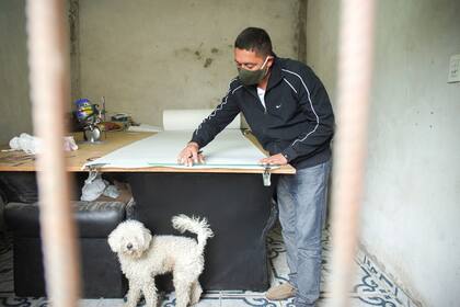 La mesa de corte de Carlos Maria Simbron