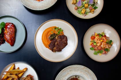 La mesa de Muyè en Recoleta