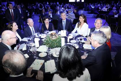 La mesa del presidente Macri durante la cena anual del Cippec