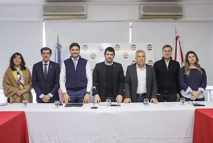 La Mesa Nacional de la UCR reunió a sus gobernadores para discutir una agenda de trabajo para fortalecer el armado territorial del partido rumbo a 2027