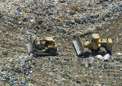La meta de la provincia y los municipios es impulsar el reciclaje y reducir al mínimo los desechos que se entierran
