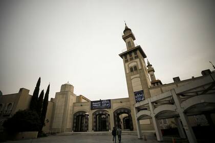 La mezquita fue inaugurada en el año 2000