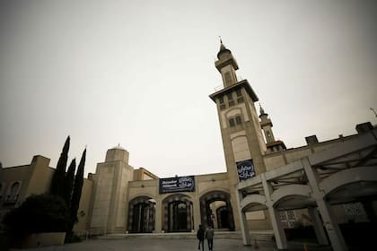 La mezquita más grande de América Latina fue inaugurada en el año 2000 en Buenos Aires.