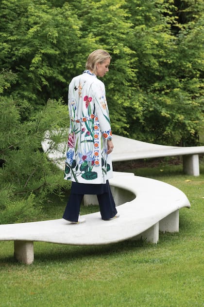 La mezzosoprano letona, en el Banco óseo, una obra de Durban Precast, en la Isla El Descanso.