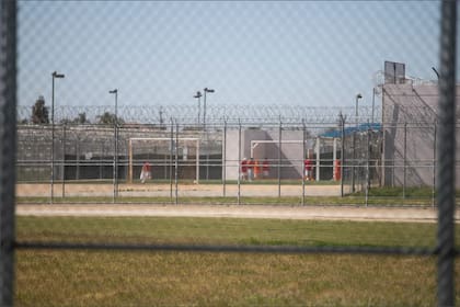 La millonaria compra de almacenes por parte del ICE elevaría la capacidad en los centros de detención a más de 90.000 personas