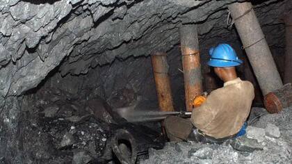 La mina de oro Mponeng alcanza hasta 4 km de profundidad en algunos puntos