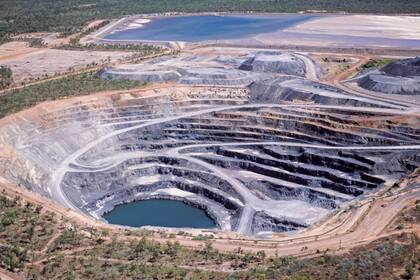 La mina de uranio de Rossing, en Namibia, es una de las minas de uranio a cielo abierto más grandes del mundo, en el desierto del Namib
