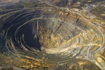 La minería se ubicó como el sector en el que menos confían los argentinos, según la encuesta realizada por Luis Costa & Asociados