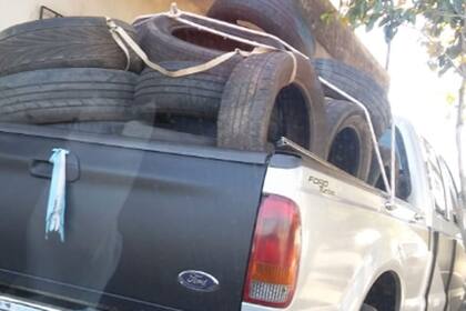 La ministra Bullrich publicó fotos de la camioneta incautada por Gendarmería