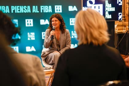 La ministra de Cultura en una de las jornadas de "El FIBA piensa al FIBA"