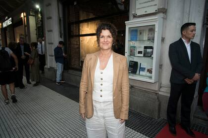 La ministra de Cultura porteña, Gabriela Ricardes: “Era triste pasar y ver las persianas bajas”, dijo