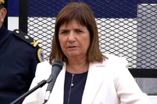 Patricia Bullrich respaldó al policía que mató de un disparo a un hombre que lo amenazó con un cuchillo