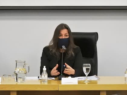 La ministra de Seguridad de la Nación, Sabina Frederic, creó una comisión para redefinir y actualizar las funciones de la Policía Federal Argentina (PFA)