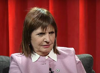 La ministra de Seguridad, Patricia Bullrich, entrevistada en LN+
