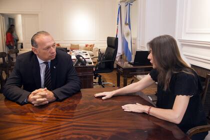 La ministra de Seguridad, Sabina Frederic, recibió hoy en su despacho al responsable de la seguridad bonaerense, Sergio Berni