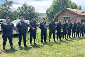 La ministra Patricia Bullrich lidera desalojo histórico en Parque Nacional Los Alerces