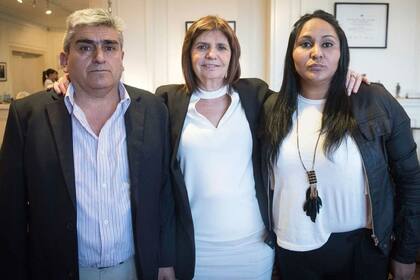 La ministra Patricia Bullrich recibió a la agente Carla Céspedes