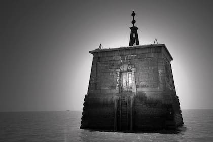 La misteriosa casita del río