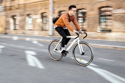 La mitad de las tarjetas se entregarán en el sur de Los Ángeles