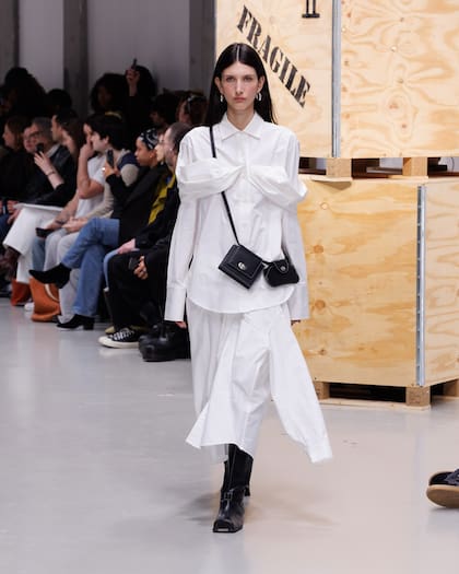 La modelo argentina Alina Casas en maison Kimhekim