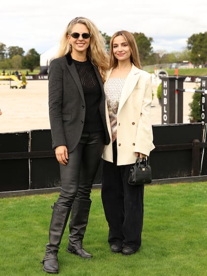 La modelo conversó animadamente con Asnicar antes de la competencia