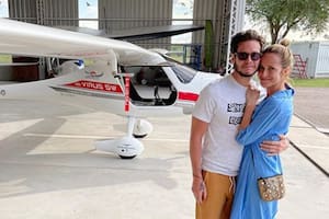 En avioneta: la original escapada romántica de Julieta Prandi y Emanuel Ortega