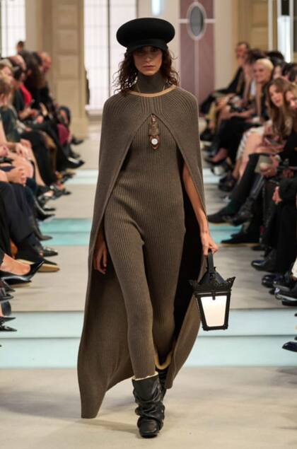 La modelo fue elegida por Louis Vuitton