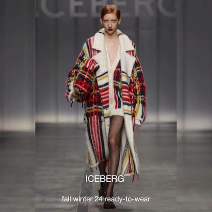 La modelo Iman Kaumann se lució en la pasarela de Iceberg y también fue elegida para desfilar en la presentación de Dolce & Gabbana