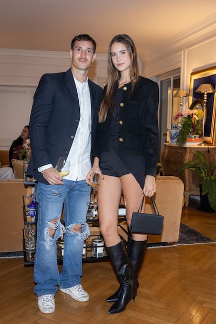 La modelo Inés Artagaveytia dijo presente con su novio, el polista Santiago Loza