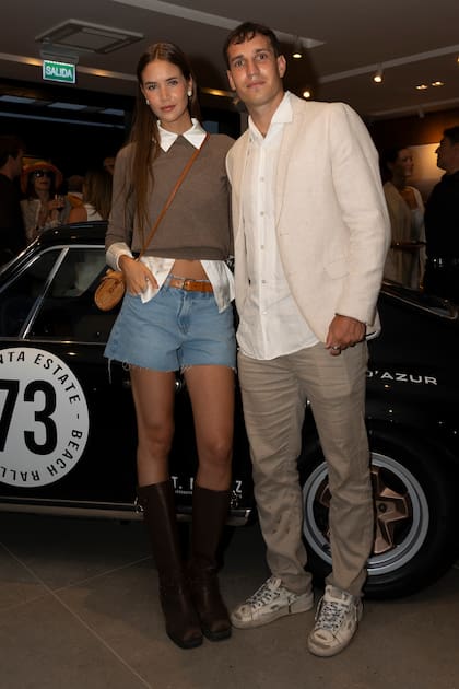 La modelo Inés Artagaveytia y Santiago Ioza