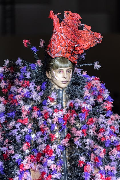 La modelo, que en Argentina es representada por LO Management, la agencia de Lorena Ceriscioli, fichó para la agencia internacional Metropolitan Models Group y en pocos días debutó en la Semana de la Moda de París. Juana se convirtió en una de las caras nuevas de la temporada.