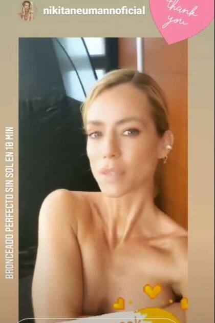 La modelo también apareció en una historia de Instagram de la empresa de bronceado