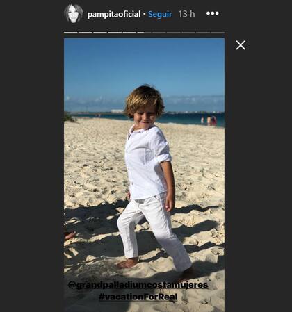 Pampita posteó imágenes de su pequeño antes de la ceremonia