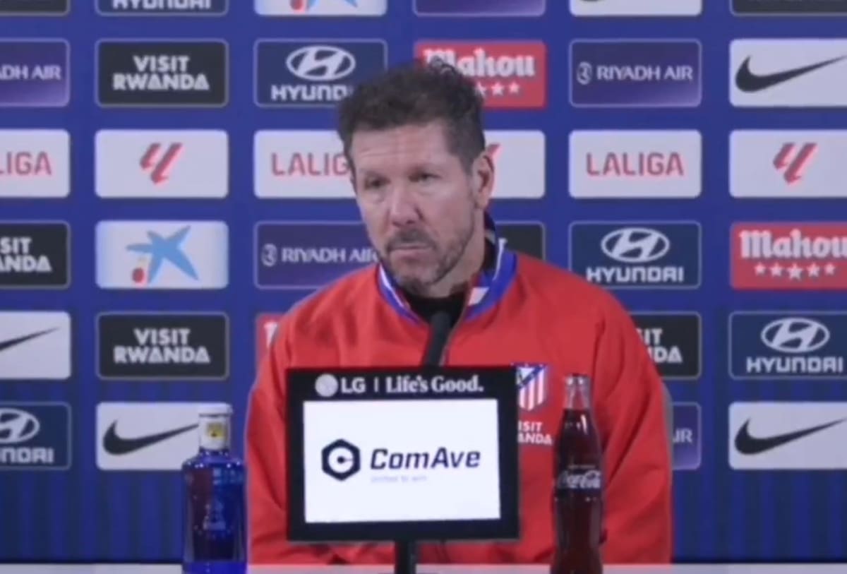 Simeone ficou furioso e mais uma vez saiu em defesa de Julián Alvarez na seca de gols.