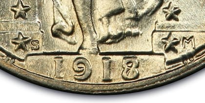 La moneda de 25 centavos de Standing Liberty presenta un error de sobre fecha