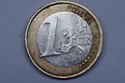 La moneda es considerada un símbolo de la implementación del euro en Europa (Foto: eBay)