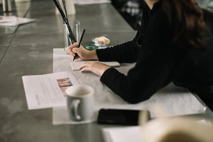 La motivación se puede perder en el trabajo (Foto genérica Pexels)