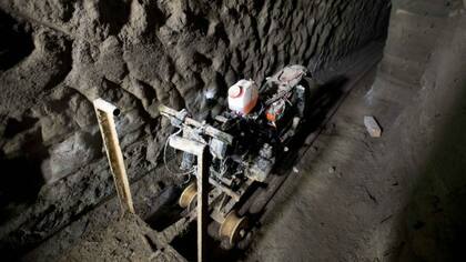 La moto adaptada a rieles que utilizó El Chapo para recorrer los kilómetros hasta una casilla fuera del penal