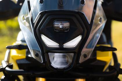 La moto cuenta con una dashcam