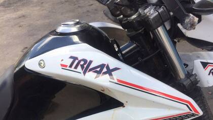 La moto en la que Loscalzo escapó de la escena del crimen, secuestrada en Villa Lugano