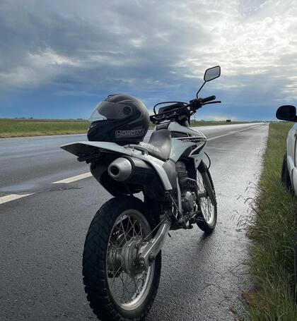 La moto Honda de Lucas Buena