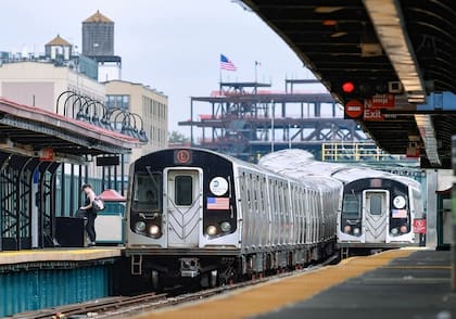 La MTA aumenta el servicio entre semana en las líneas de metro A y L a partir de este 3 de noviembre