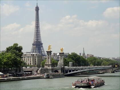 La muchacha que originó el primer muñeco para RCP apareció ahogada en el río Sena, en París, y a partir de allí se generaron muchas hipótesis sobre la causa de su muerte