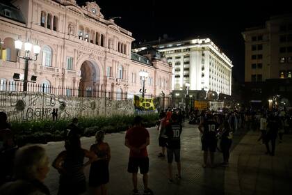 La muerte de Maradona: el minuto a minuto de la vigilia en la Casa Rosada