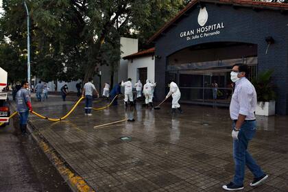 La muerte del médico desató las críticas por el manejo de la pandemia