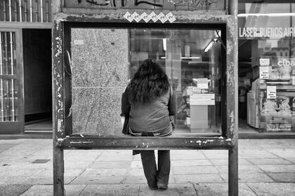 La muestra incluye 49 fotos en blanco y negro